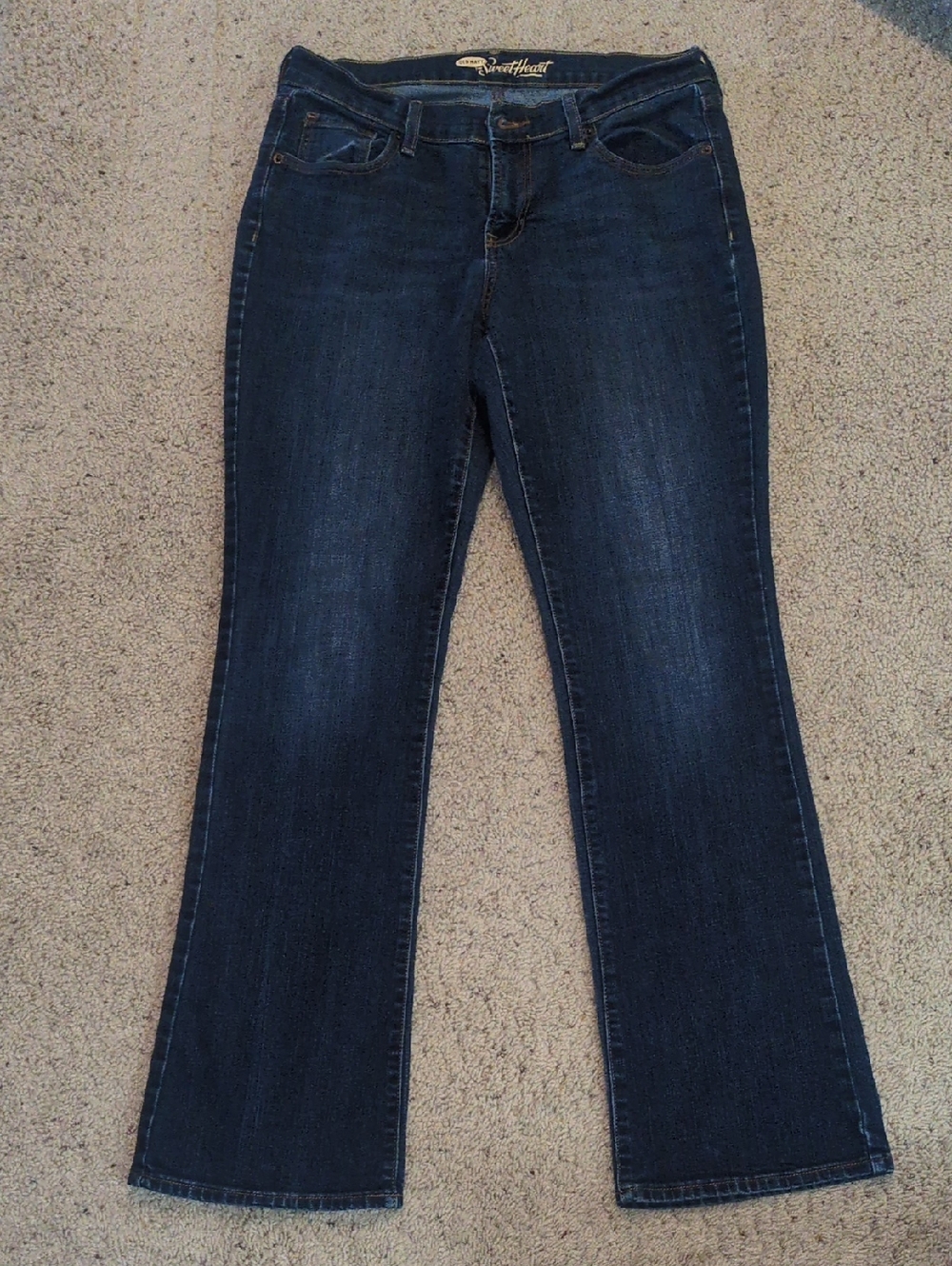 Old Navy Mid-Rise Medium Wash Bootcut Jeans - The Sweetheart